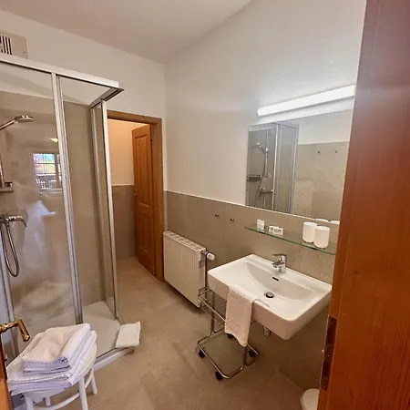Lexenhof Hotel Nussdorf am Attersee Room photo